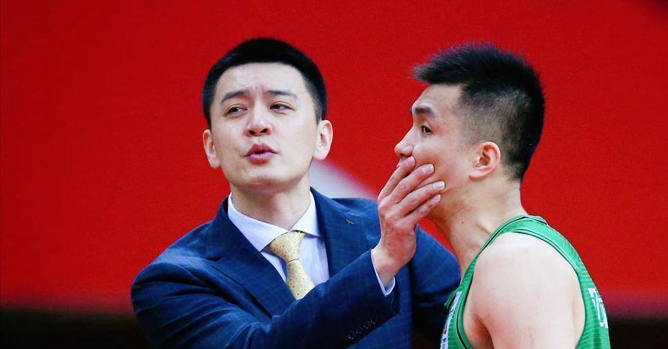 关于杨鸣挂帅广东队晋级总决赛，易建联缔造传奇的信息