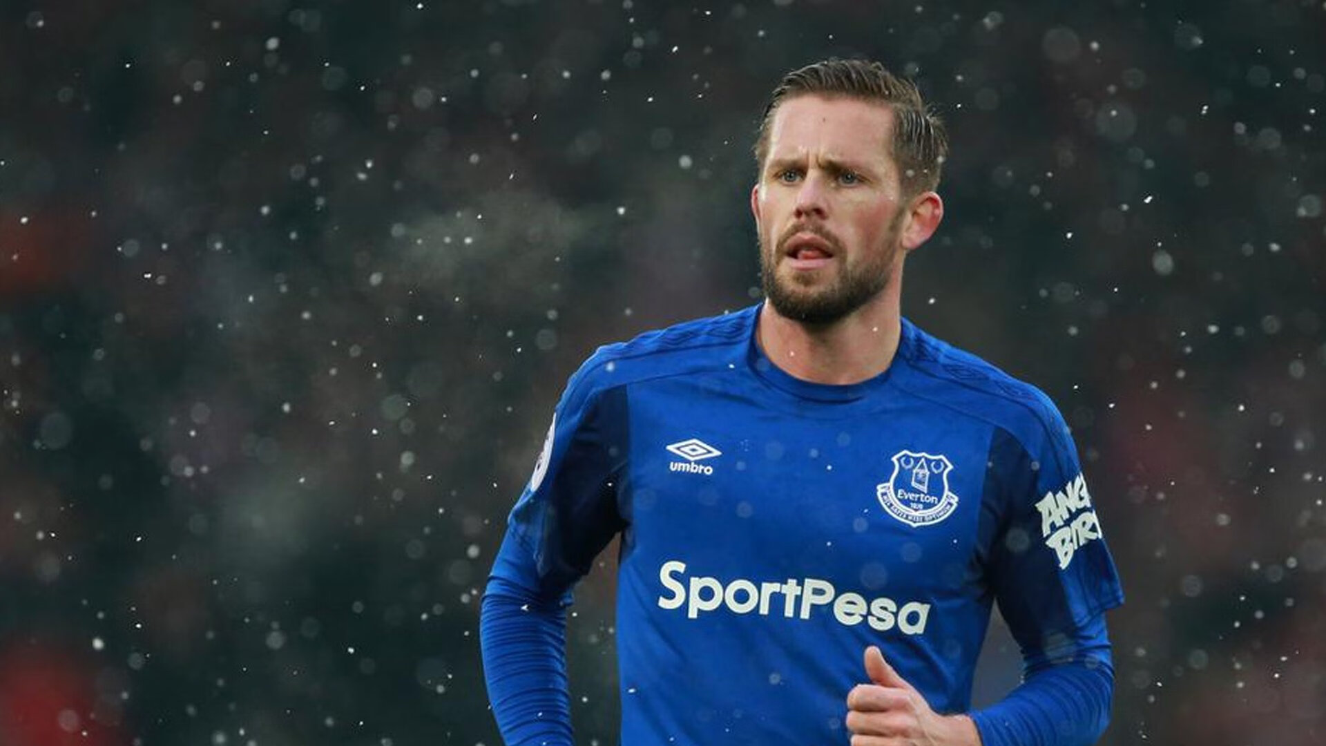 冰岛式逆袭,决胜局卢卡库一剑封喉,多特蒙德北欧寒夜饮恨